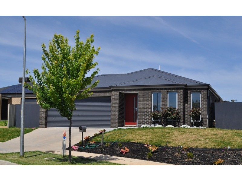 14 Nelson Court, Wodonga VIC 3690