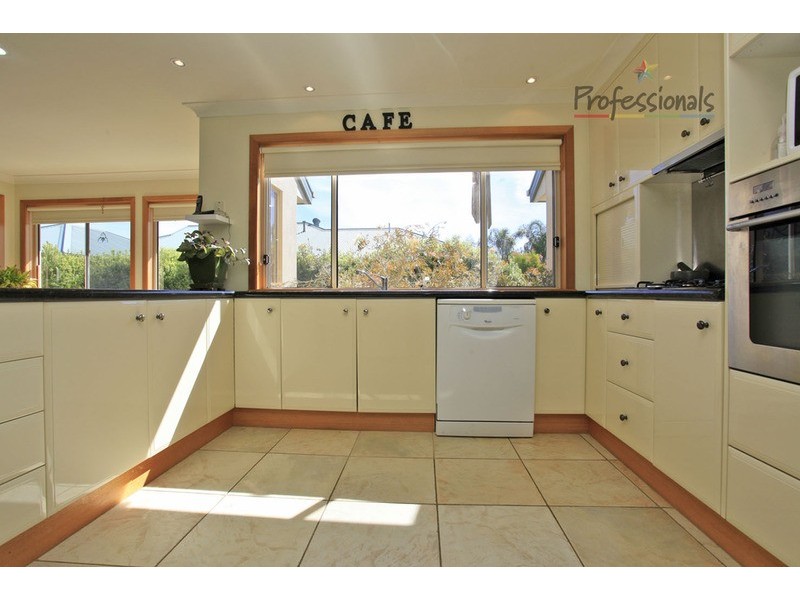 16 Brewer Drive, Wodonga VIC 3690