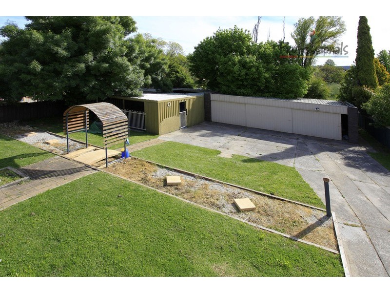 1033 Fairview Drive, North Albury NSW 2640