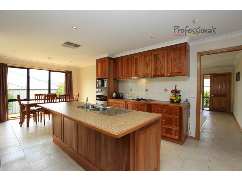 14 Boyd  Court, Baranduda VIC 3691