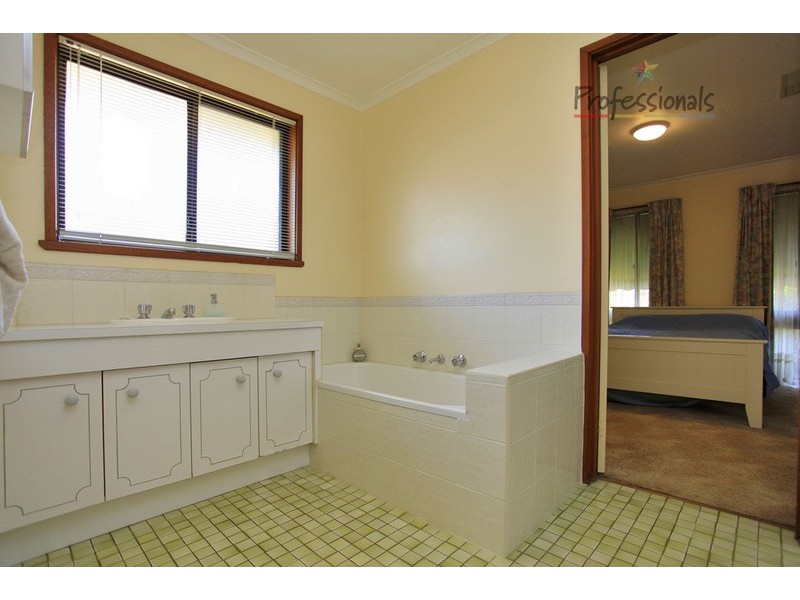 7 Aberdeen Drive, Wodonga VIC 3690