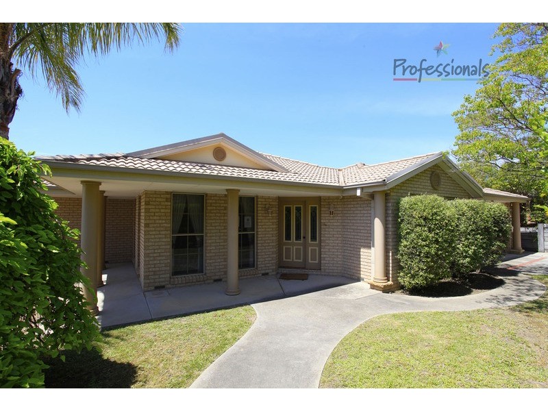 12 Grandview Terrace, Albury NSW 2640