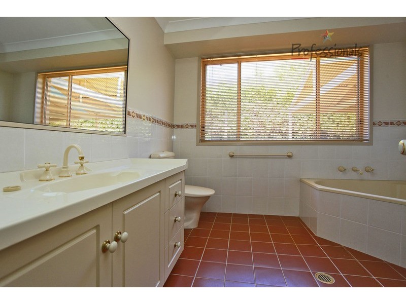 12 Grandview Terrace, Albury NSW 2640