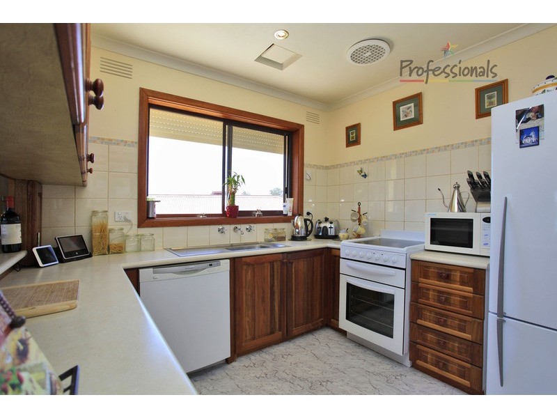 7 Lees Crescent, Bellbridge VIC 3691