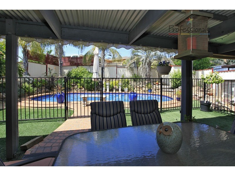 7 Lees Crescent, Bellbridge VIC 3691