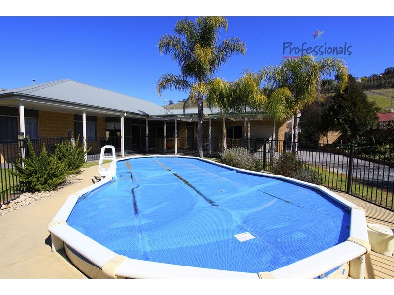 110 Mountford Crescent, Albury NSW 2640