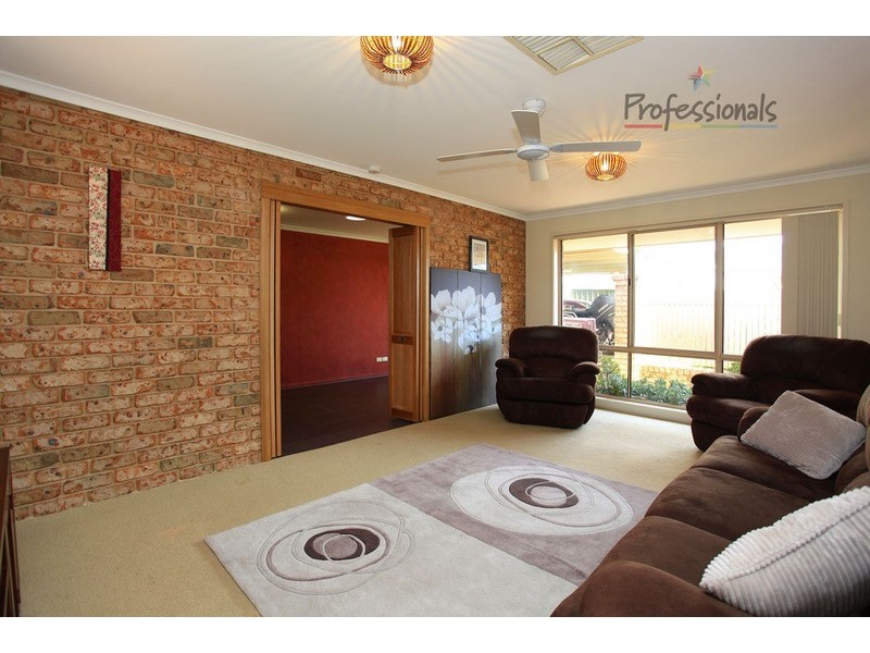 12 Delatite Court, Wodonga VIC 3690