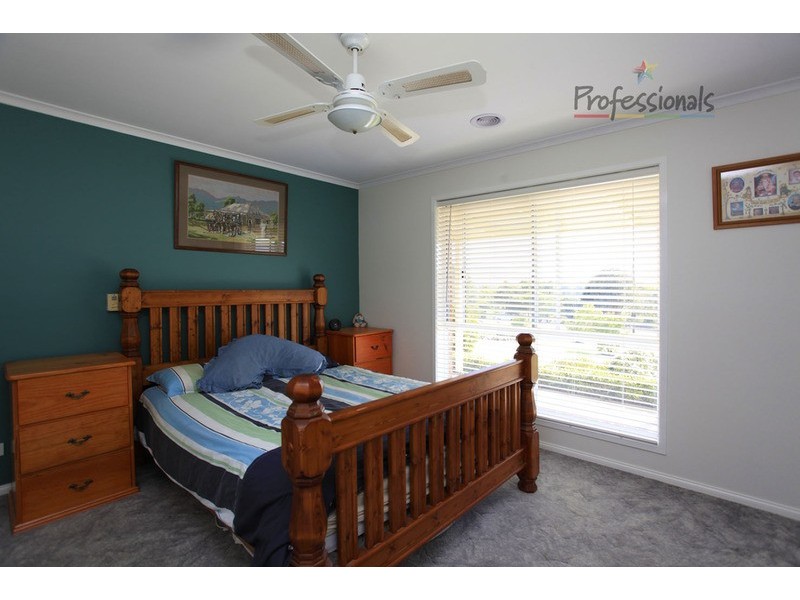 31 Michelle  Drive, Kiewa VIC 3691