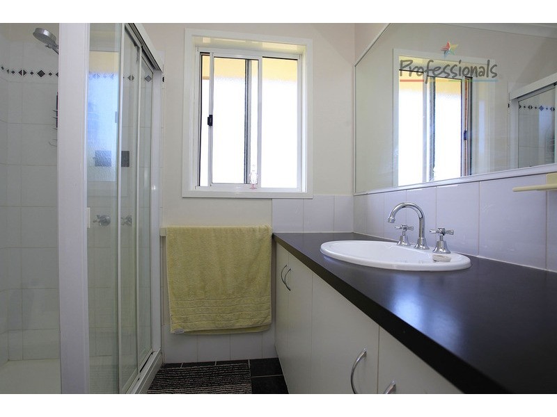 31 Michelle  Drive, Kiewa VIC 3691