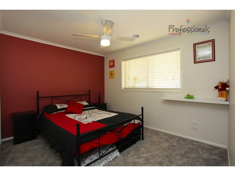 31 Michelle  Drive, Kiewa VIC 3691