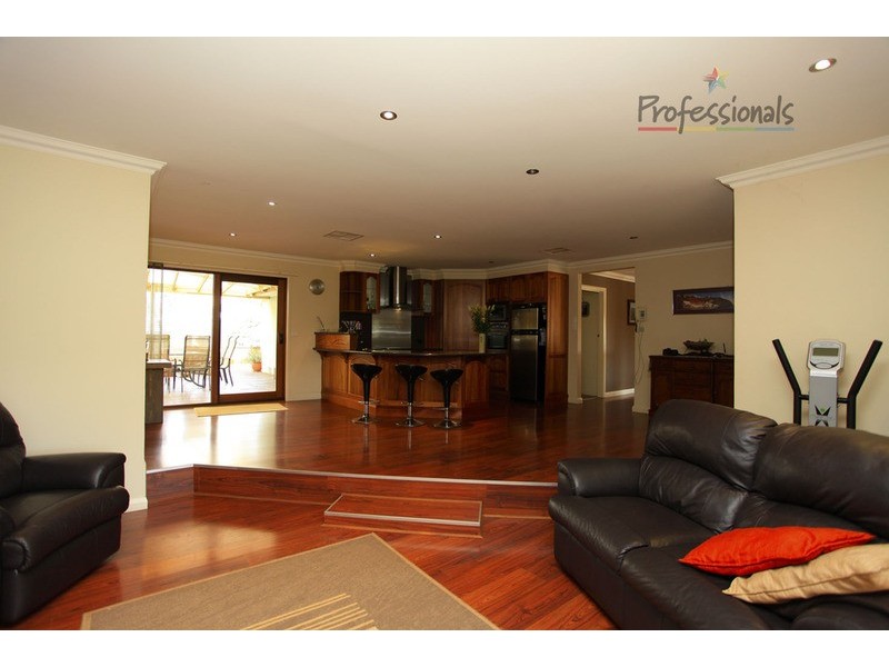 8 Mirabelle Court, Wodonga VIC 3690