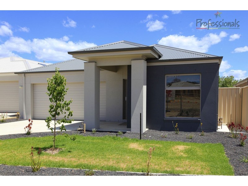 4 Blackburn Close, Wodonga VIC 3690