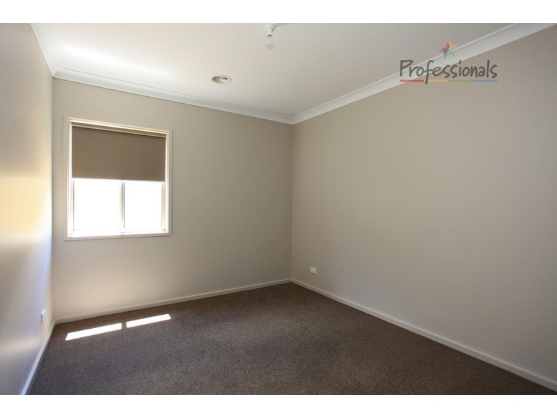 4 Blackburn Close, Wodonga VIC 3690