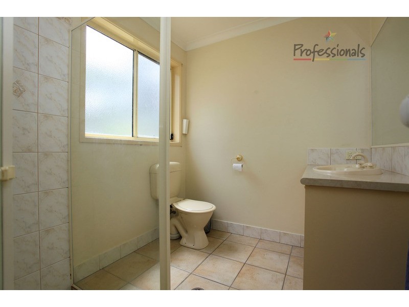 4 Alkira Court, Lavington NSW 2641