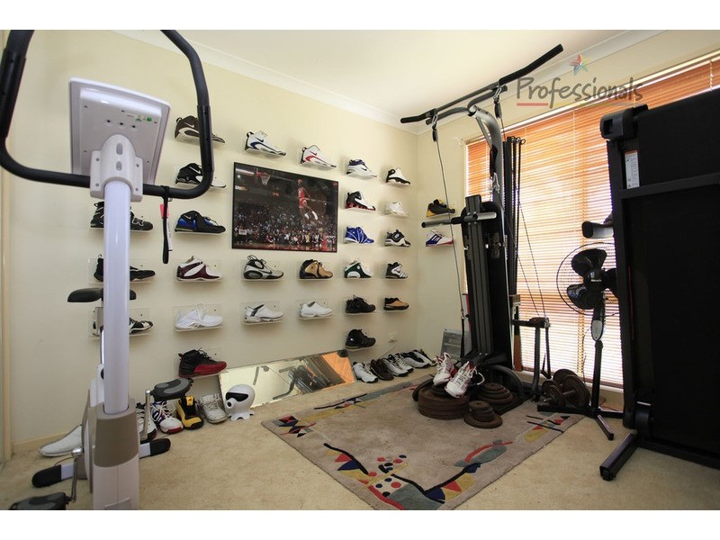 4 Alkira Court, Lavington NSW 2641