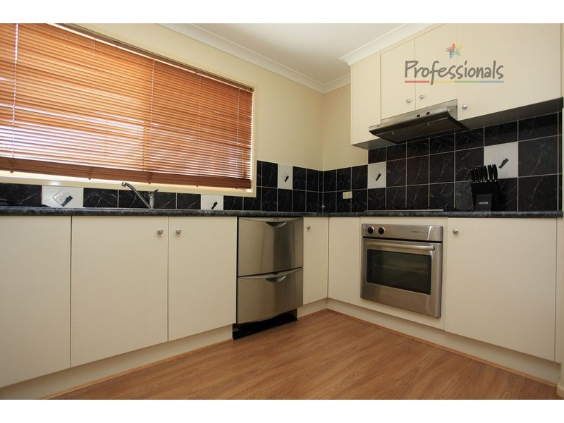 4 Alkira Court, Lavington NSW 2641