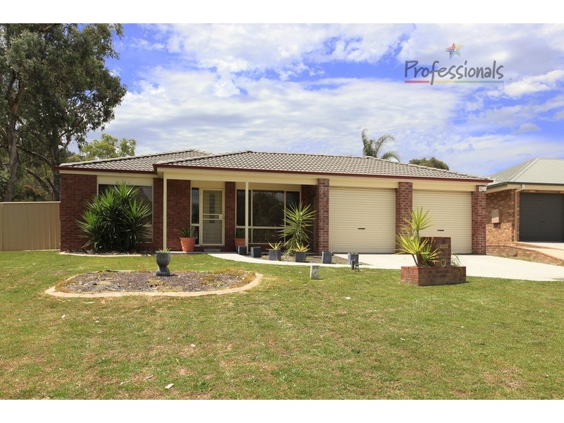 4 Alkira Court, Lavington NSW 2641