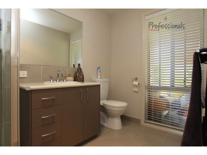 15 Lauren Place, Wodonga VIC 3690