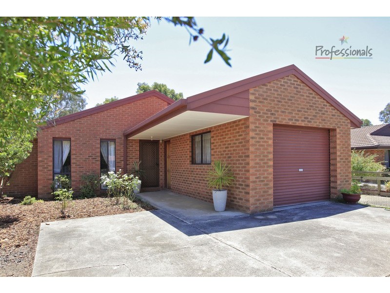 2/8 McMahon Place, Wodonga VIC 3690