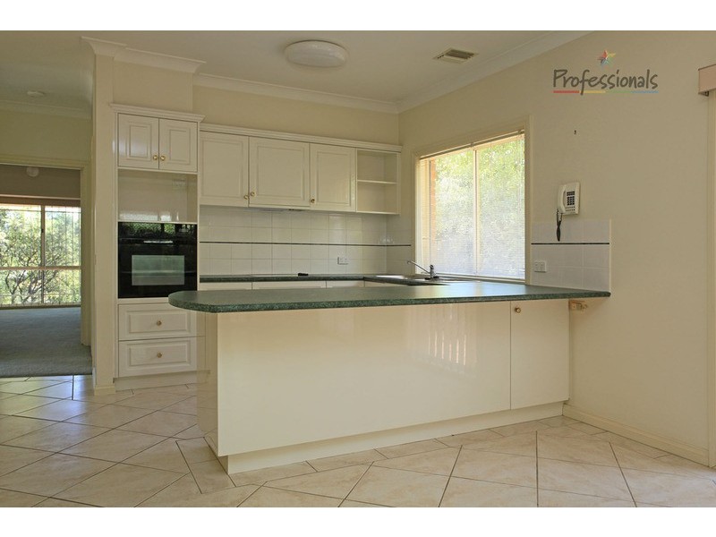 40 Southern View Drive, Albury NSW 2640
