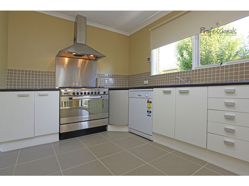 13 Fern Avenue, Wodonga VIC 3690