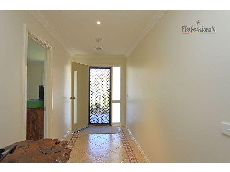 16 Firetail Street, Thurgoona NSW 2640