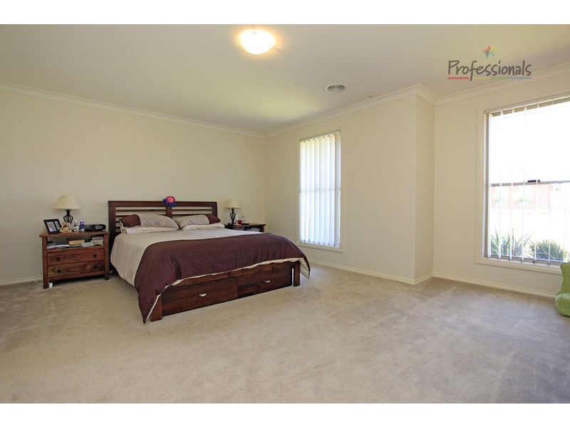 16 Firetail Street, Thurgoona NSW 2640