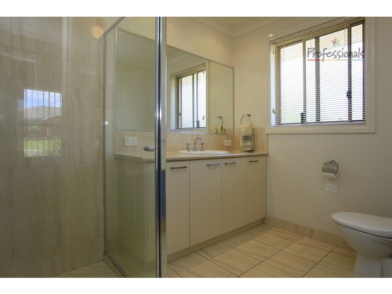 16 Firetail Street, Thurgoona NSW 2640