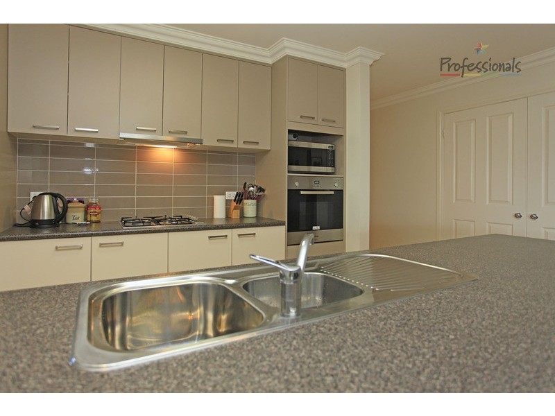 16 Firetail Street, Thurgoona NSW 2640