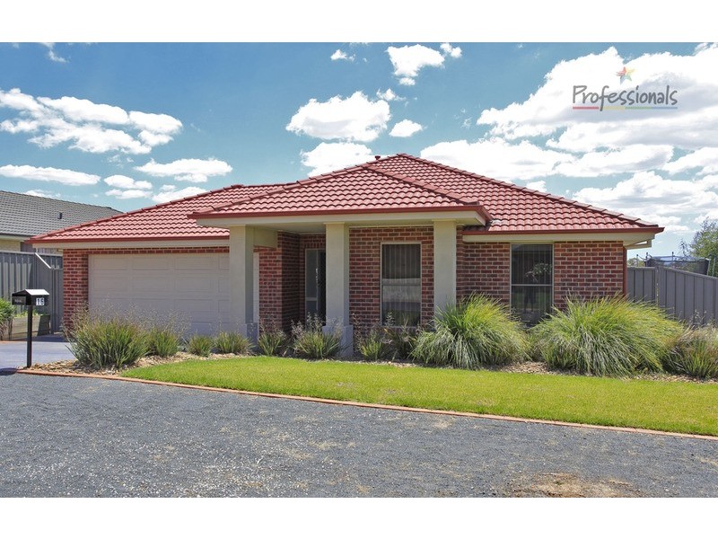 16 Firetail Street, Thurgoona NSW 2640