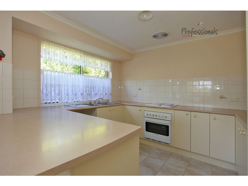 37 Sarson  Road, Lavington NSW 2641