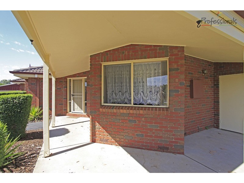 37 Sarson  Road, Lavington NSW 2641