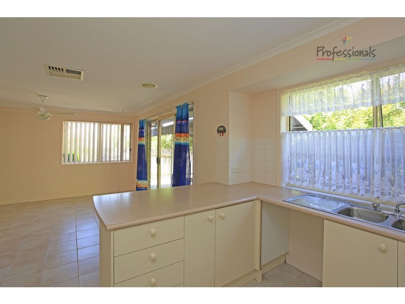 37 Sarson  Road, Lavington NSW 2641