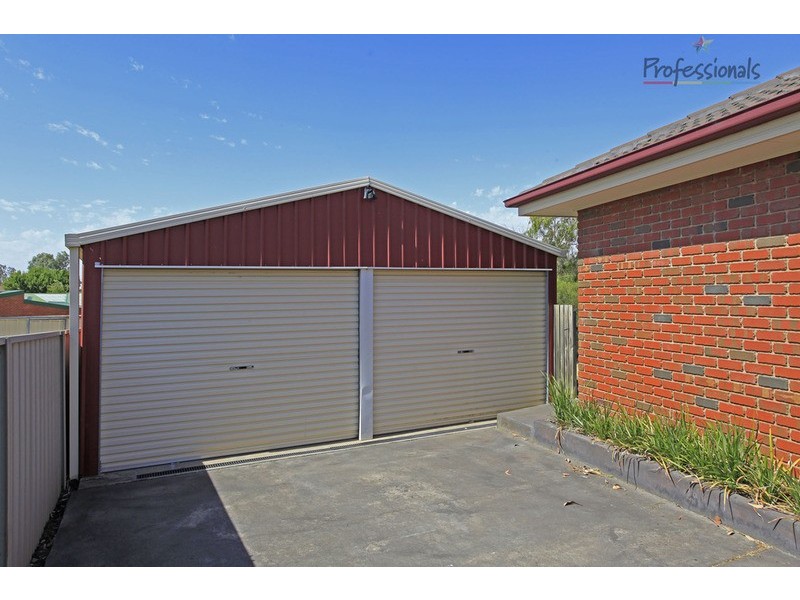 37 Sarson  Road, Lavington NSW 2641