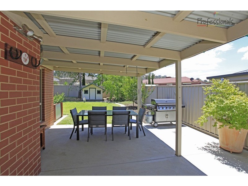 204 Kaitlers Road, Lavington NSW 2641