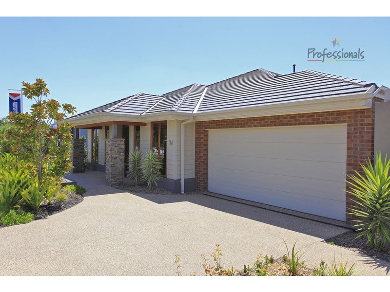 16 Victoria Cross Parade, Wodonga VIC 3690