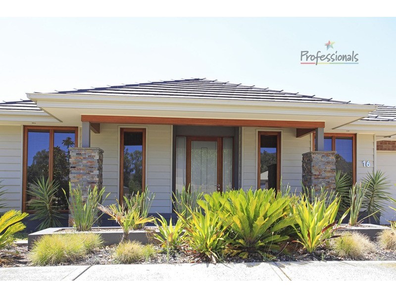 16 Victoria Cross Parade, Wodonga VIC 3690