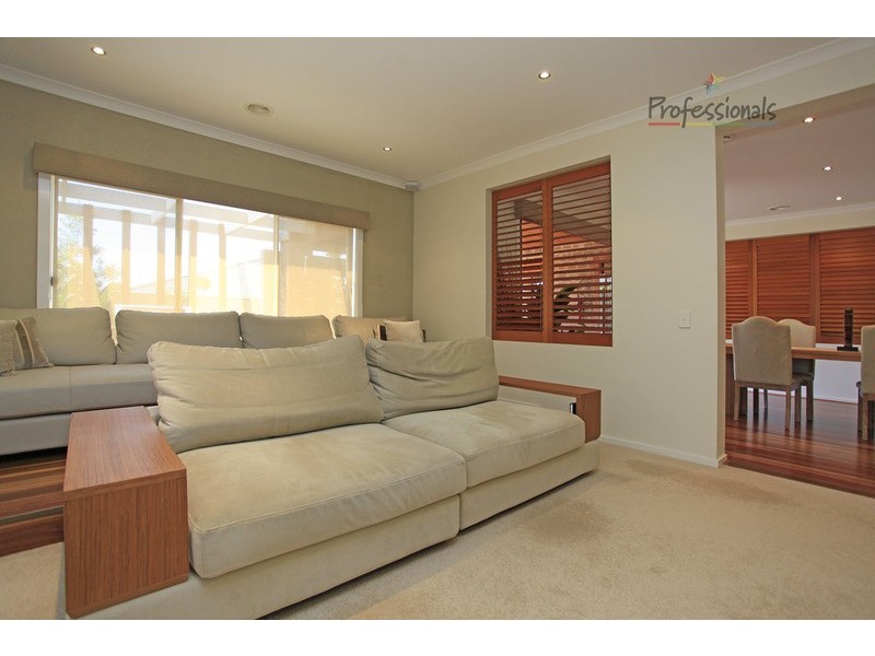 16 Victoria Cross Parade, Wodonga VIC 3690