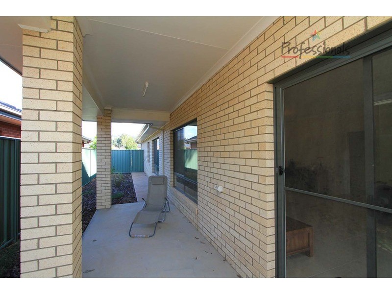 58 Victoria Cross Parade, Wodonga VIC 3690
