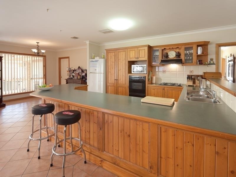 9 Clarendon Avenue, Wodonga VIC 3690