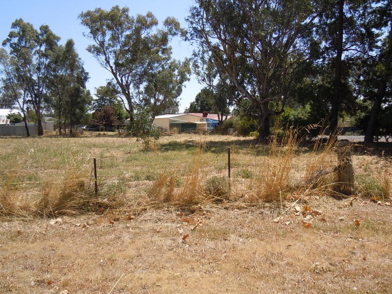 5 Barkly Street, Chiltern VIC 3683