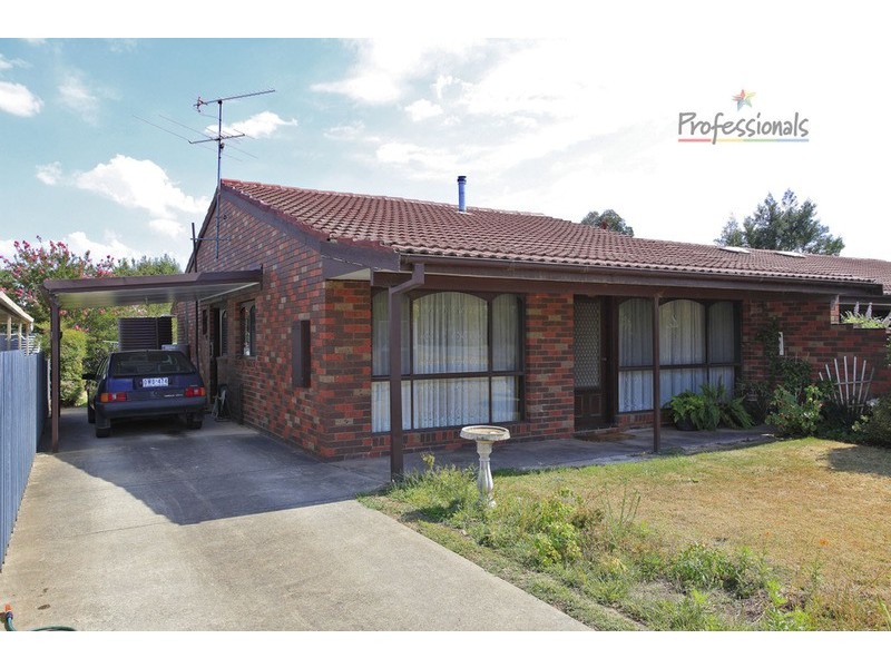 1/35 Nickless Street, Chiltern VIC 3683