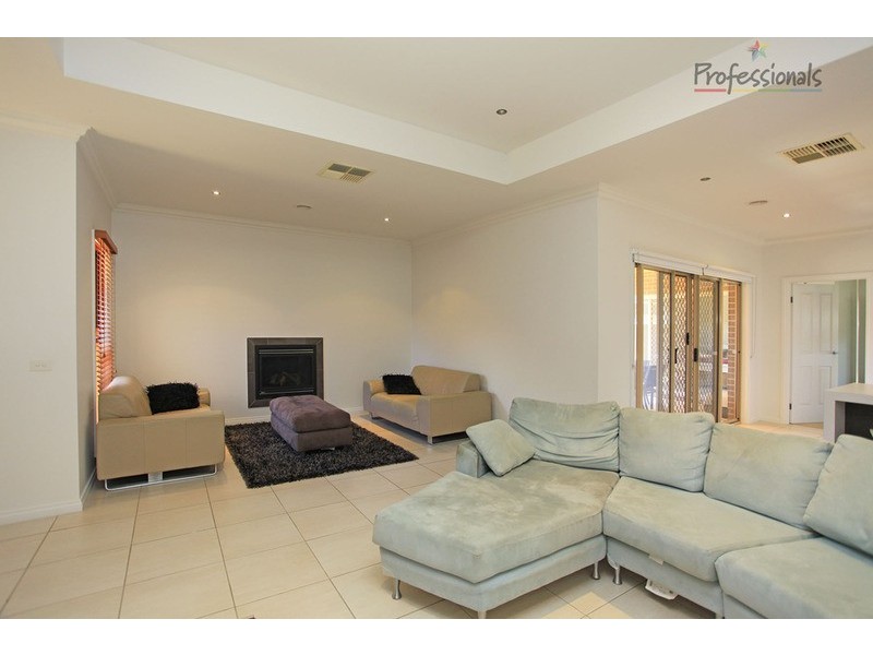 12 Grange Close, Wodonga VIC 3690