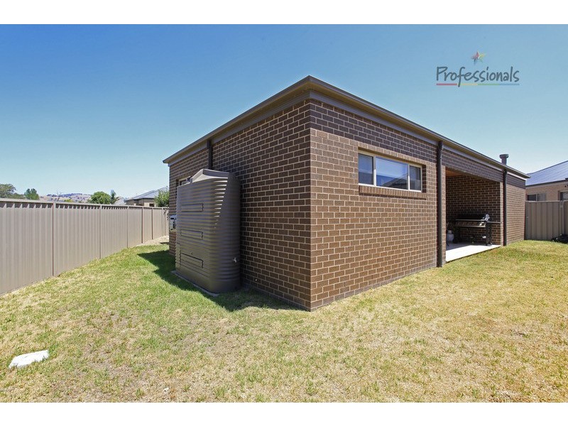 12 Grange Close, Wodonga VIC 3690