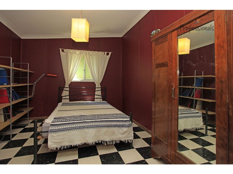 11 Burke Street, Chiltern VIC 3683