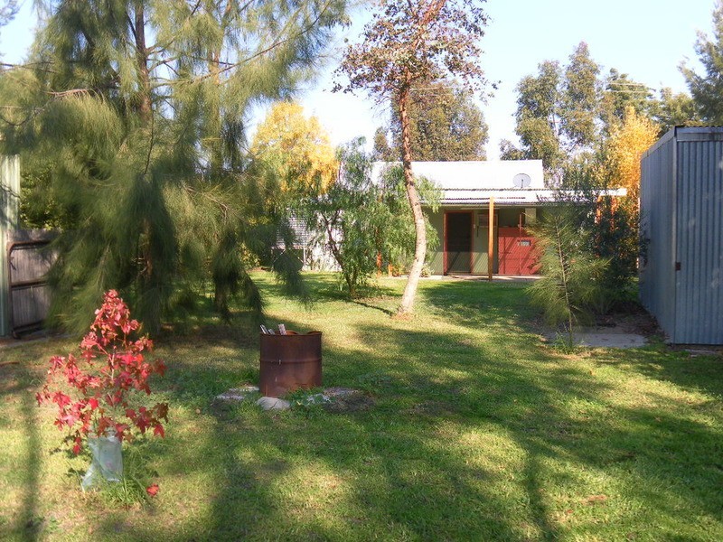 11 Burke Street, Chiltern VIC 3683