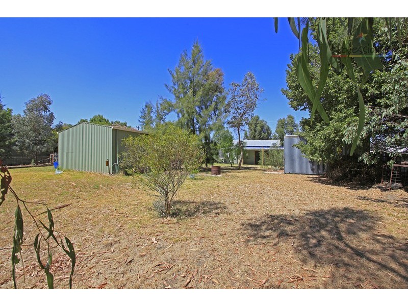 11 Burke Street, Chiltern VIC 3683