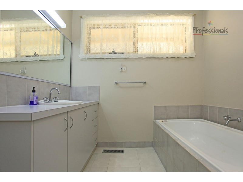 4 Prendergast Street, Wodonga VIC 3690