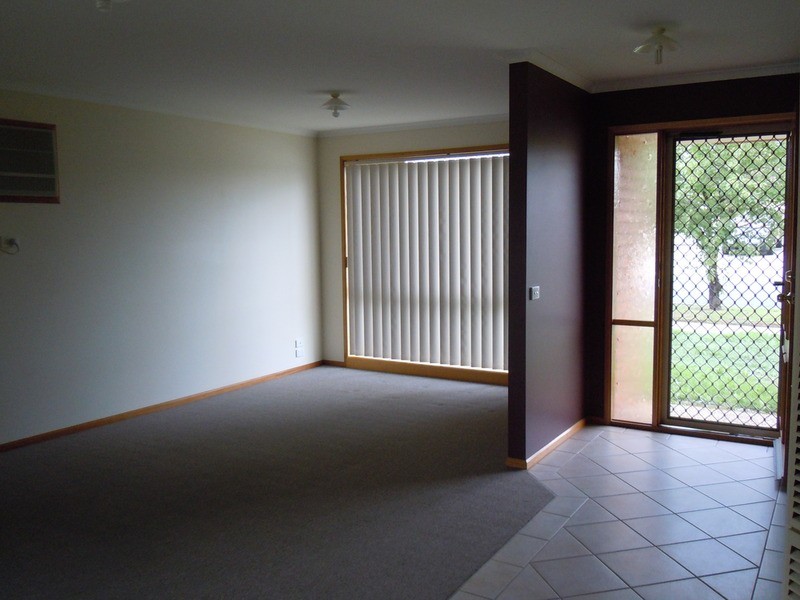 2/24 Dundee Drive, Wodonga VIC 3690