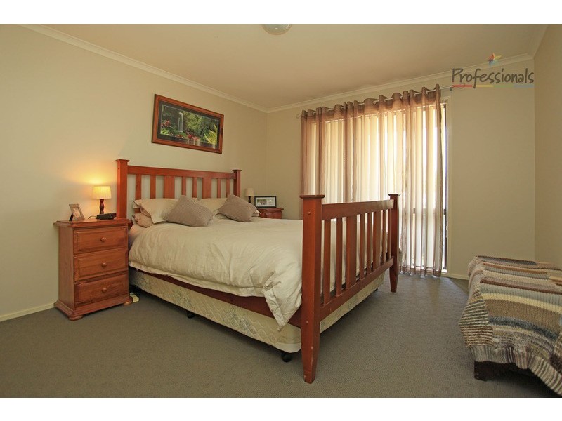 4/8 Burns Court, Wodonga VIC 3690